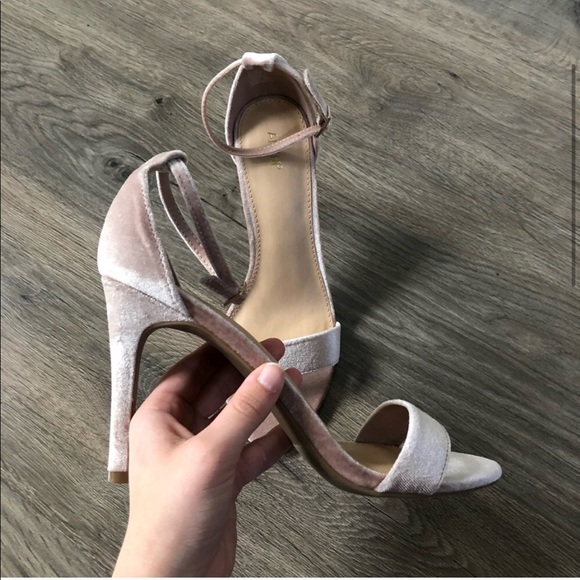 Apt. 9 Heels - Picture 2 of 7